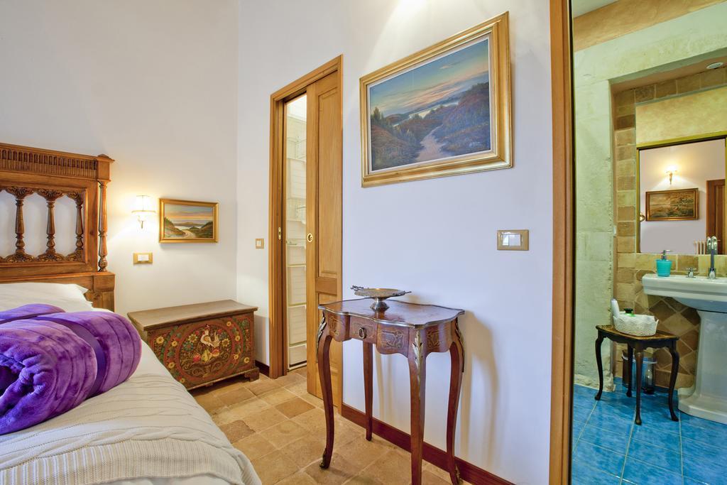 سولمونا B&B Il Marchese Del Grillo الغرفة الصورة